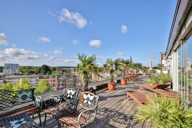 prachtig dakappartement met ruime terrassen voor- en achteraan