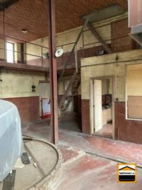 Voormalige brouwerij met woonst - BILZEN-HOESELT