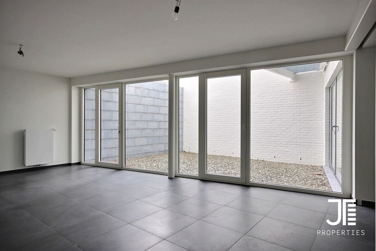 Foto 13 : Woonhuis te 1310 LA HULPE (België) - Prijs € 795.000