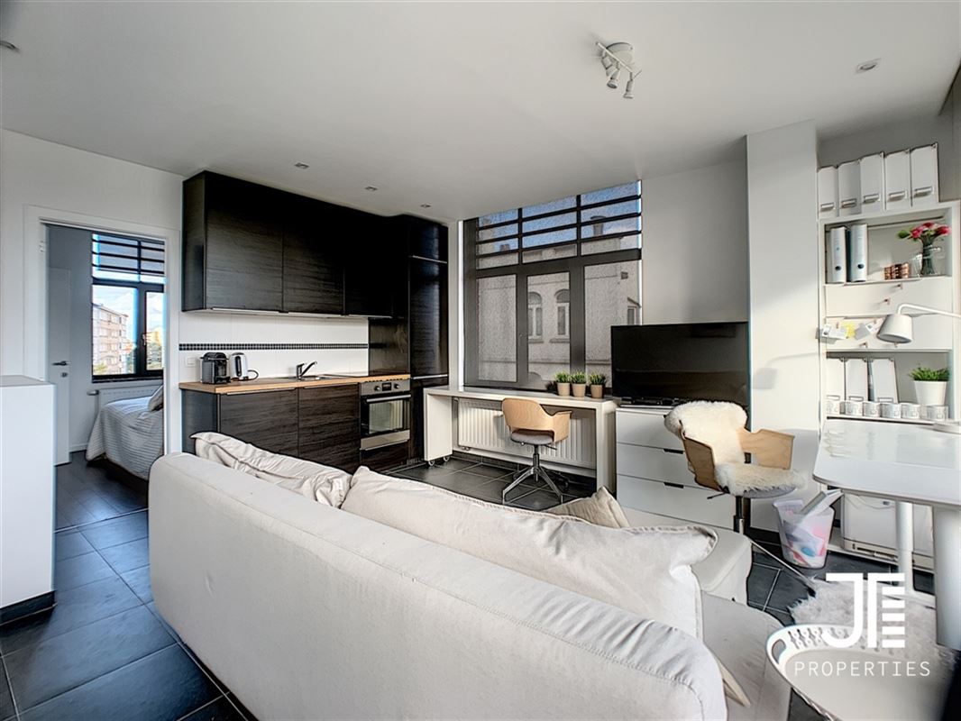 Image 2 : Appartement à 1160 AUDERGHEM (Belgique) - Prix 1.052 €