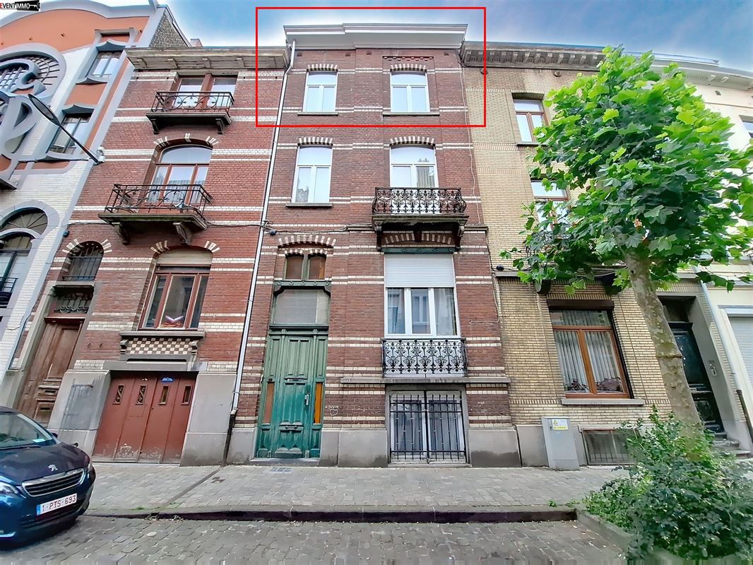 Small 3-unit condominium