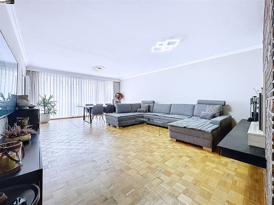 Spacious apartment with beautiful terrace