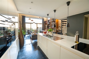 Image 1 : Loft à 7700 Mouscron (Belgique) - Prix 375.000 €