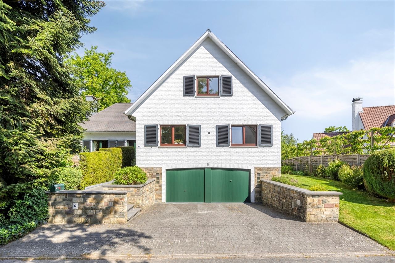 Charming villa in unique location (cul-de-sac) in Marnix neighborhood