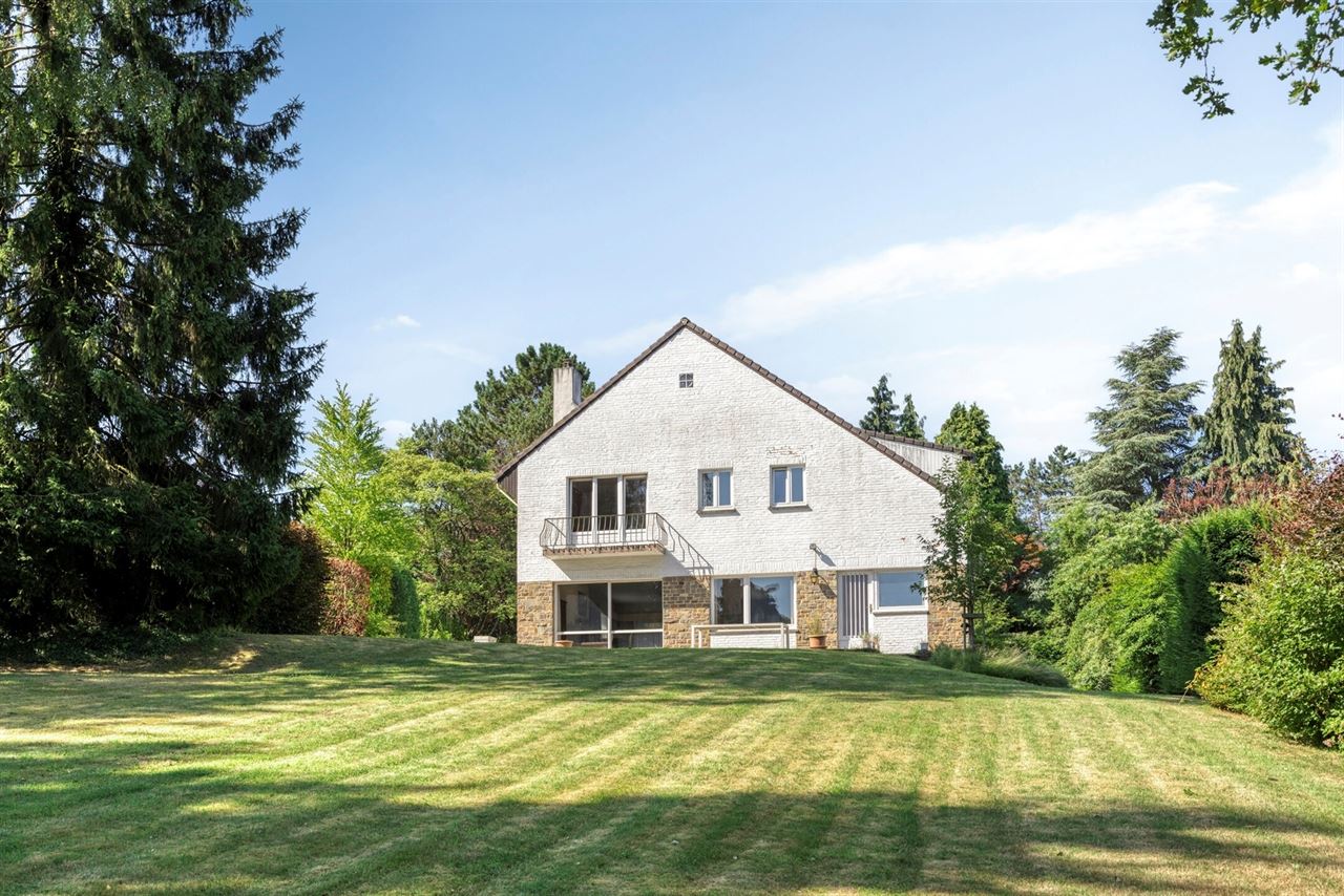 Charmante klassieke villa in rustige wijk