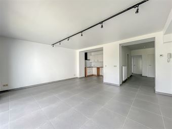 SUPERBE APPARTEMENT RDC 1 CHAMBRE AVEC TERRASSE ET PARKING