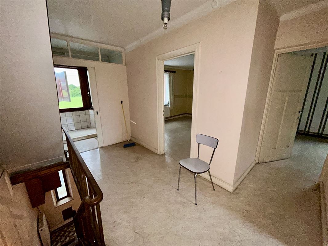 Maison 3 ch. ou + avec bel espace atelier sur 10a 40ca