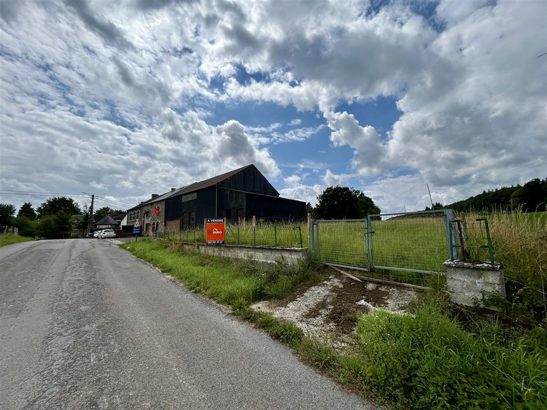 3 slaapkamer woning op 14a 10ca gelegen aan het einde van de woonwijk
