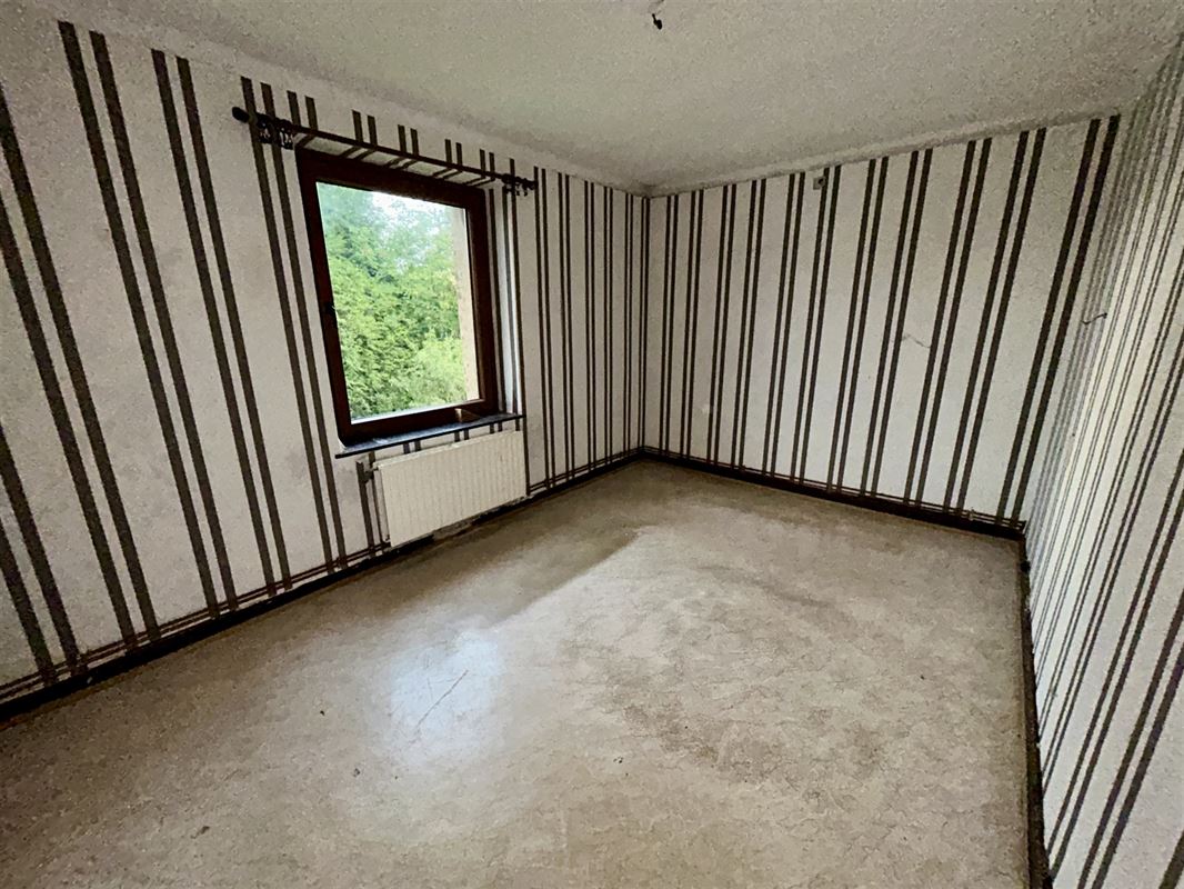 Maison 3 ch. ou + avec bel espace atelier sur 10a 40ca