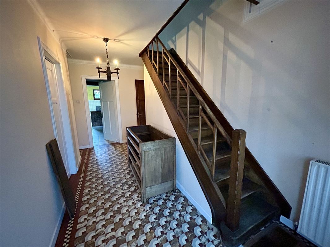 Maison 3 ch. ou + avec bel espace atelier sur 10a 40ca