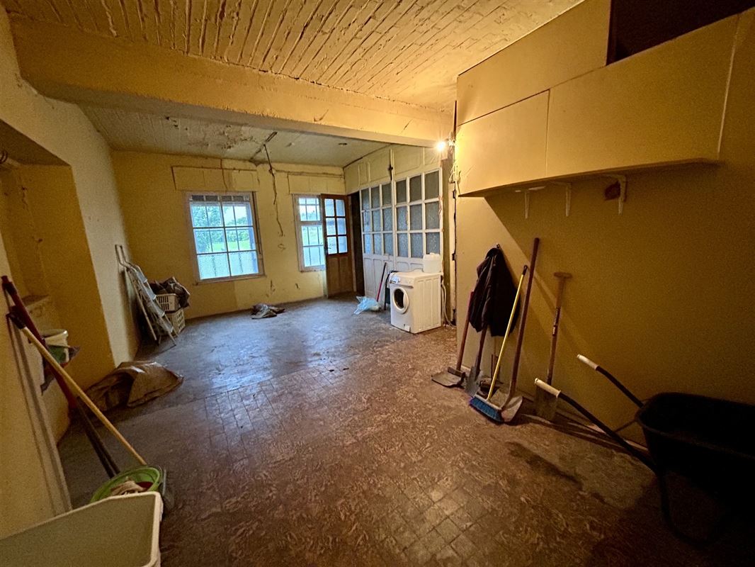 Maison 3 ch. ou + avec bel espace atelier sur 10a 40ca