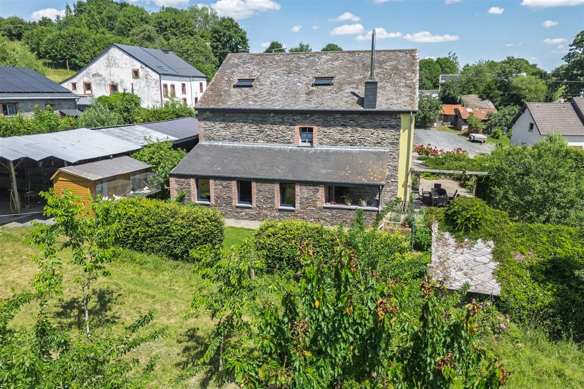 Fermette rénovée sur +- 36a ou + (poss. 5ha 40a)