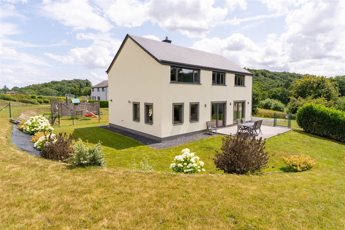 Très belle villa, 4 à 5 ch., 10a 65ca