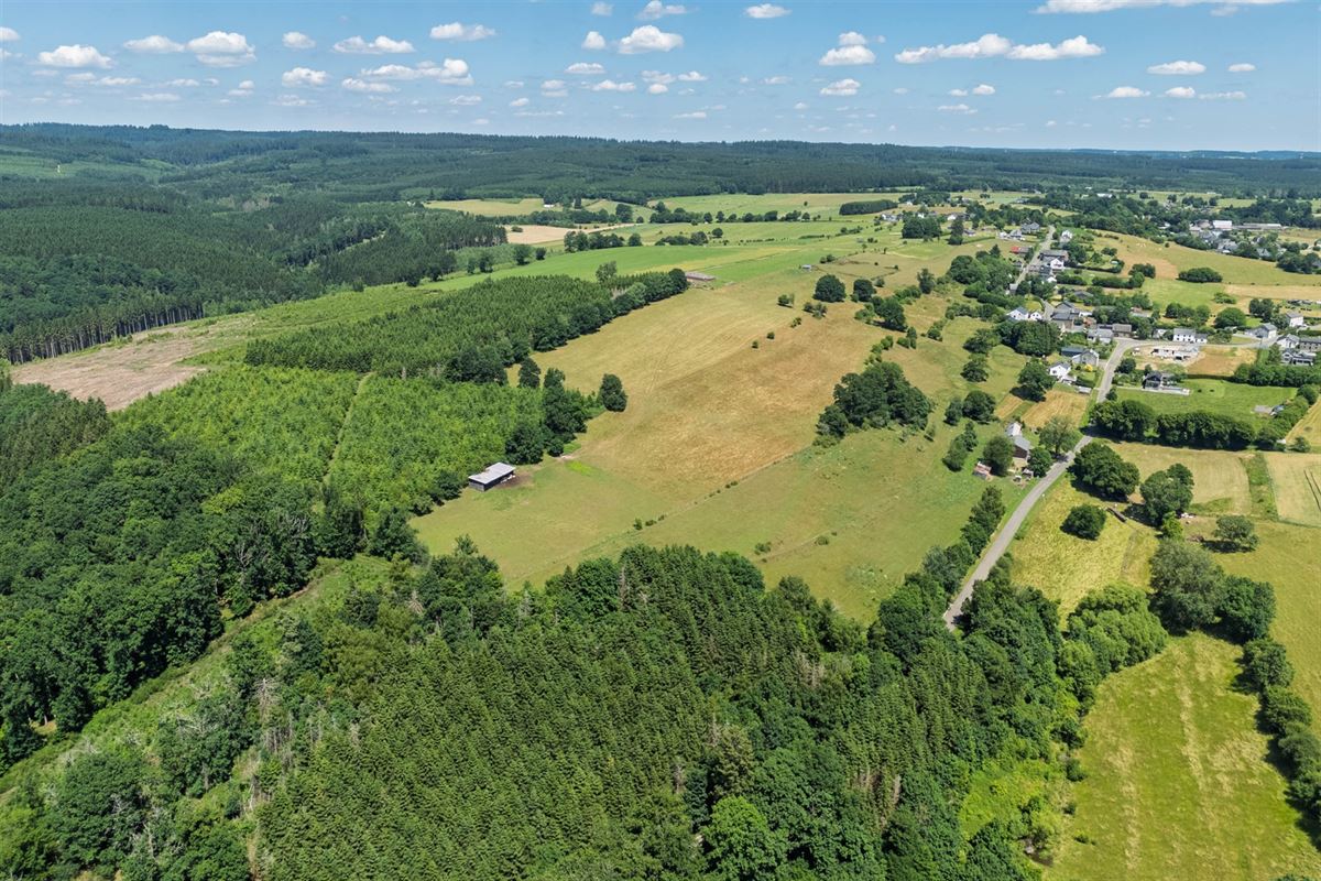 Fermette rénovée sur +- 36a ou + (poss. 5ha 40a)