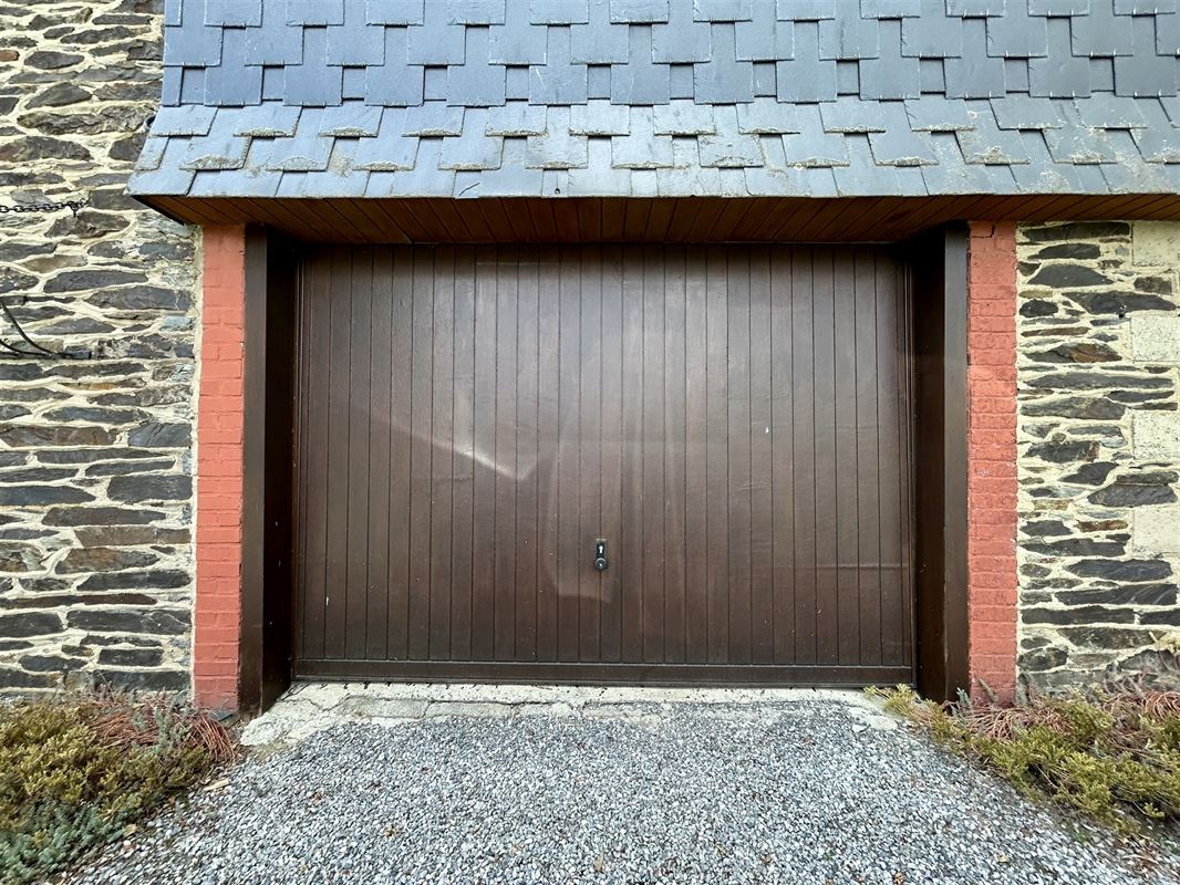 Fermette 3 ch. ou + avec appartement 3 ch., 15a 63ca