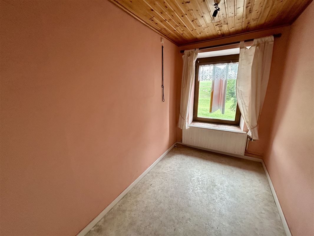 Fermette 3 ch. ou + avec appartement 3 ch., 15a 63ca