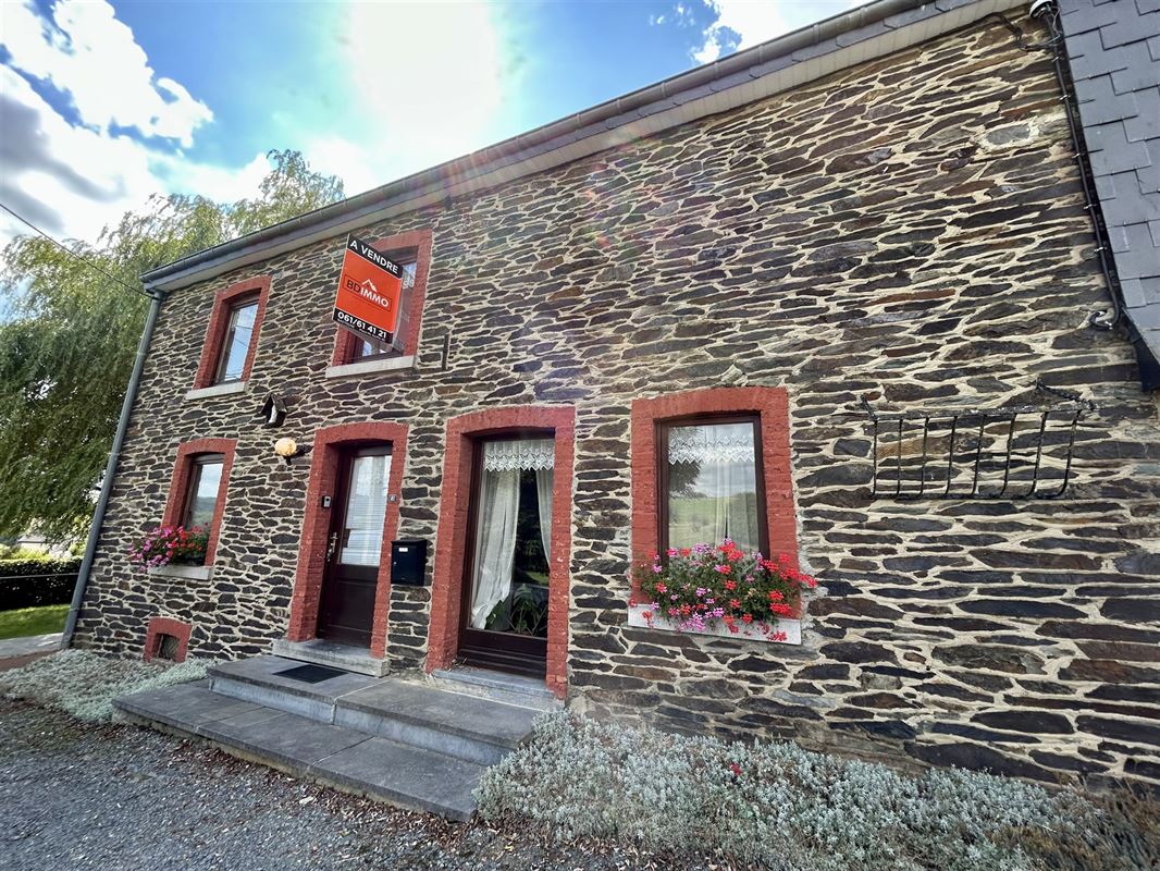 Fermette 3 ch. ou + avec appartement 3 ch., 15a 63ca