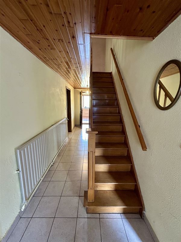 Fermette 3 ch. ou + avec appartement 3 ch., 15a 63ca