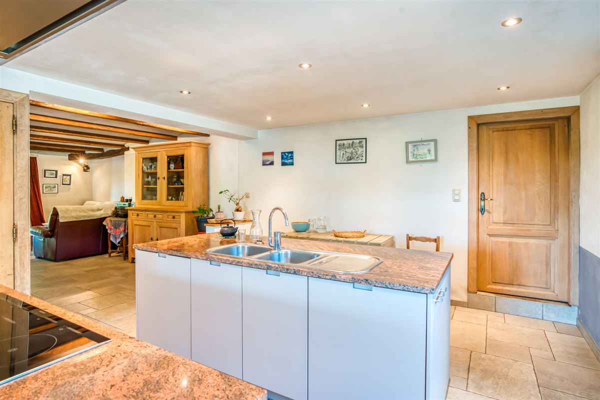 Fermette rénovée sur +- 36a ou + (poss. 5ha 40a)