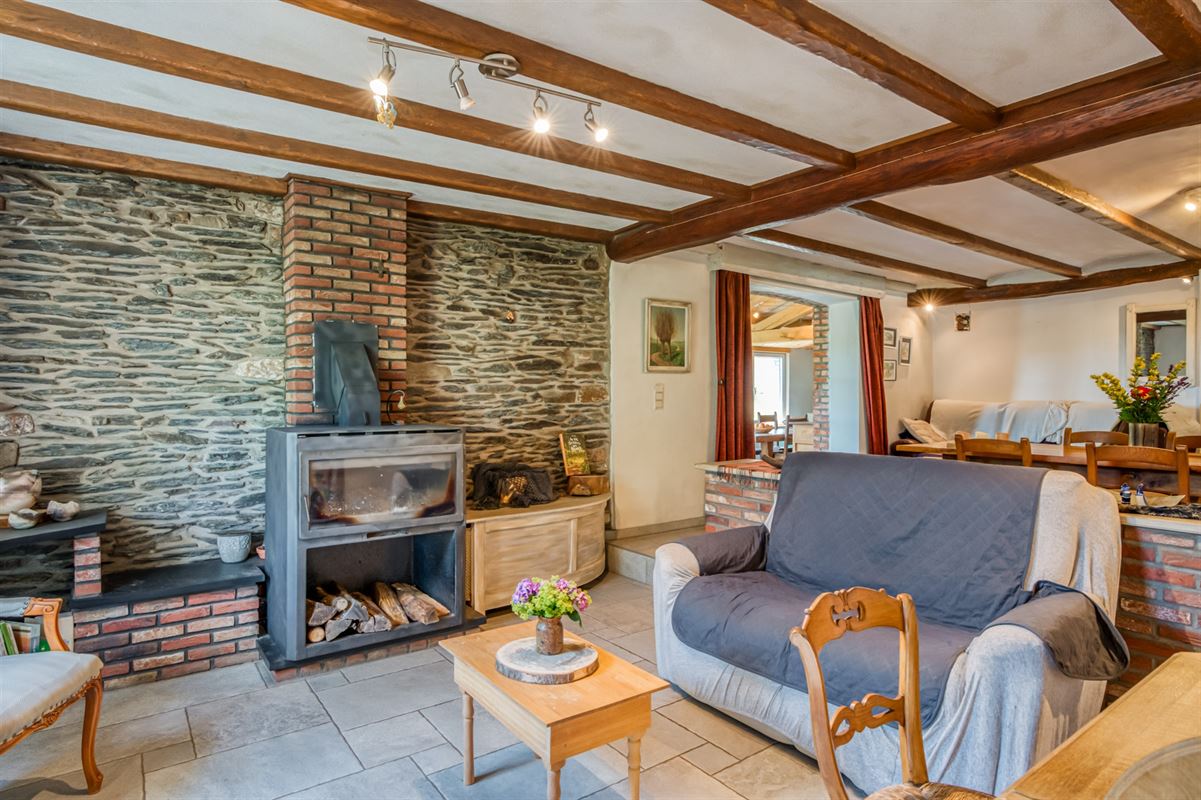 Fermette rénovée sur +- 36a ou + (poss. 5ha 40a)