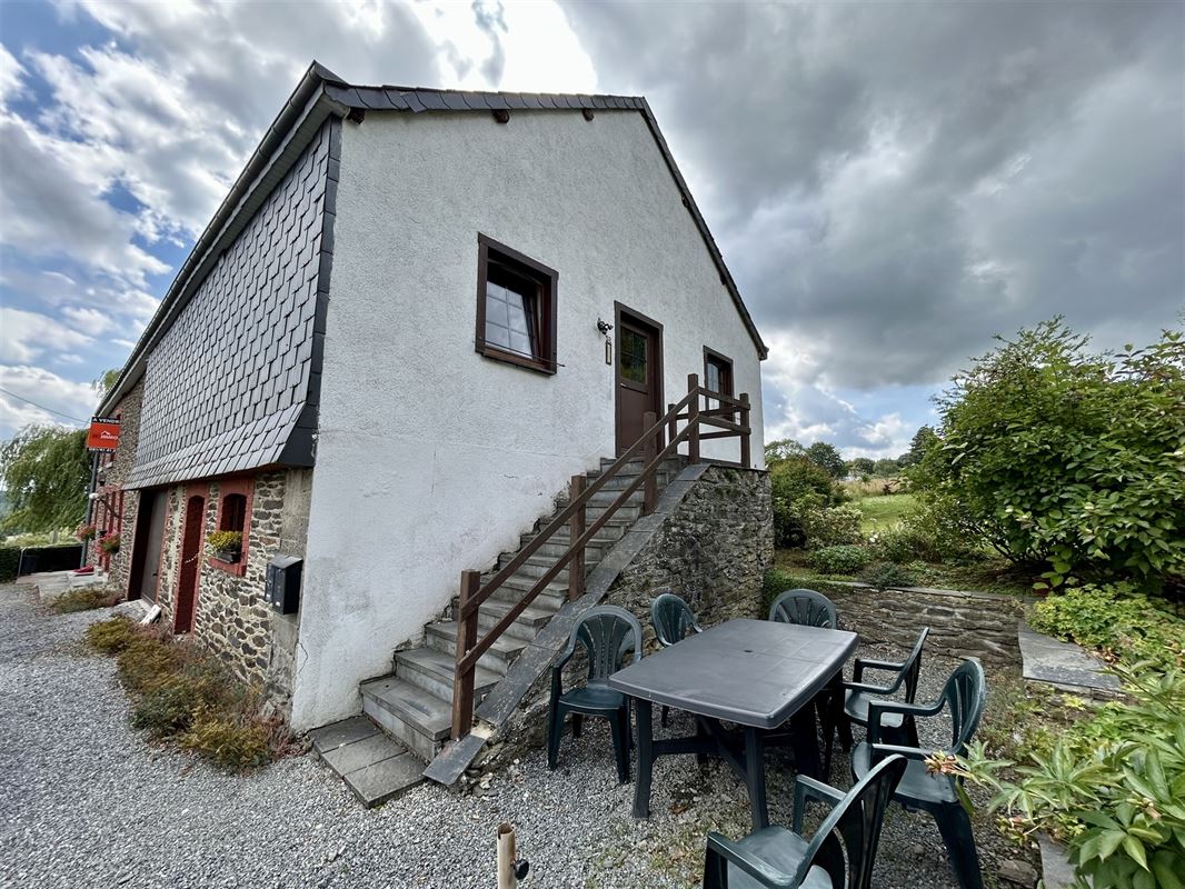 Fermette 3 ch. ou + avec appartement 3 ch., 15a 63ca