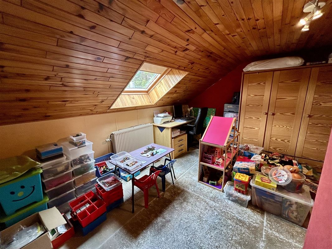 Fermette 3 ch. ou + avec appartement 3 ch., 15a 63ca
