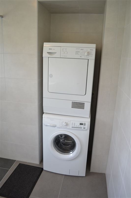 COLOCATION / KOT