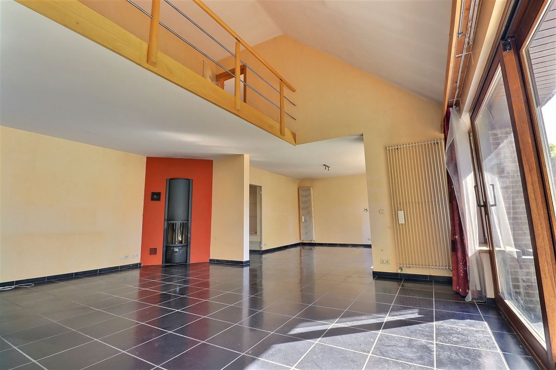 Villa/maison/ferme à PROFONDEVILLE (5 chambres)