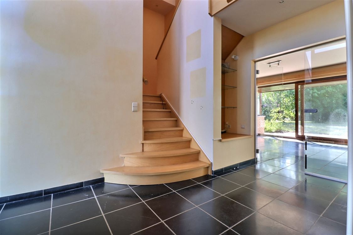 Villa/maison/ferme à PROFONDEVILLE (5 chambres)