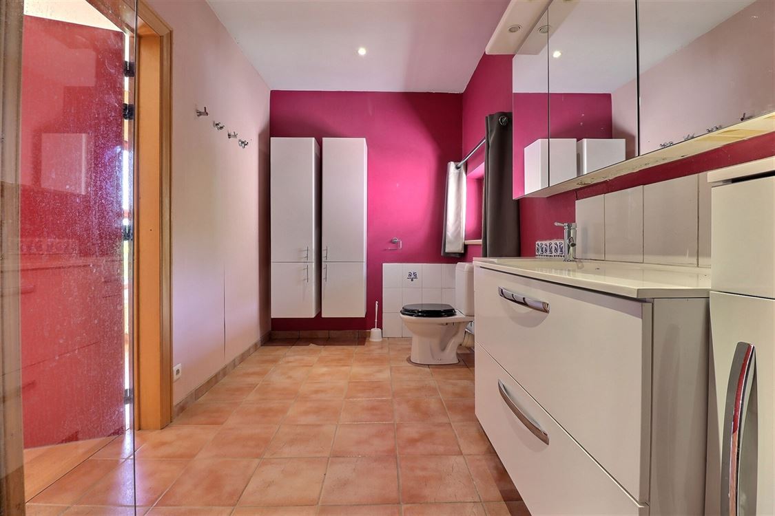 Villa/maison/ferme à PROFONDEVILLE (5 chambres)