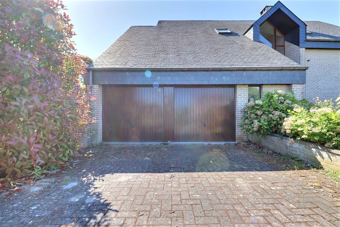 Villa/maison/ferme à PROFONDEVILLE (5 chambres)