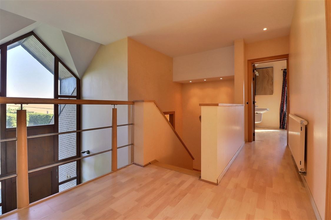 Villa/maison/ferme à PROFONDEVILLE (5 chambres)