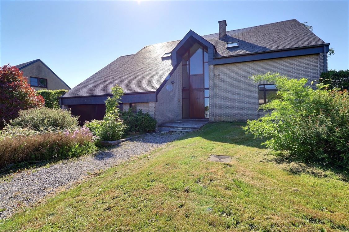 Villa/maison/ferme à PROFONDEVILLE (5 chambres)