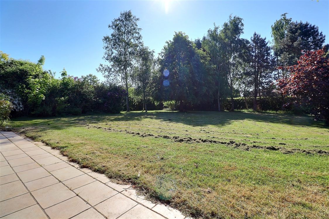 Villa/maison/ferme à PROFONDEVILLE (5 chambres)