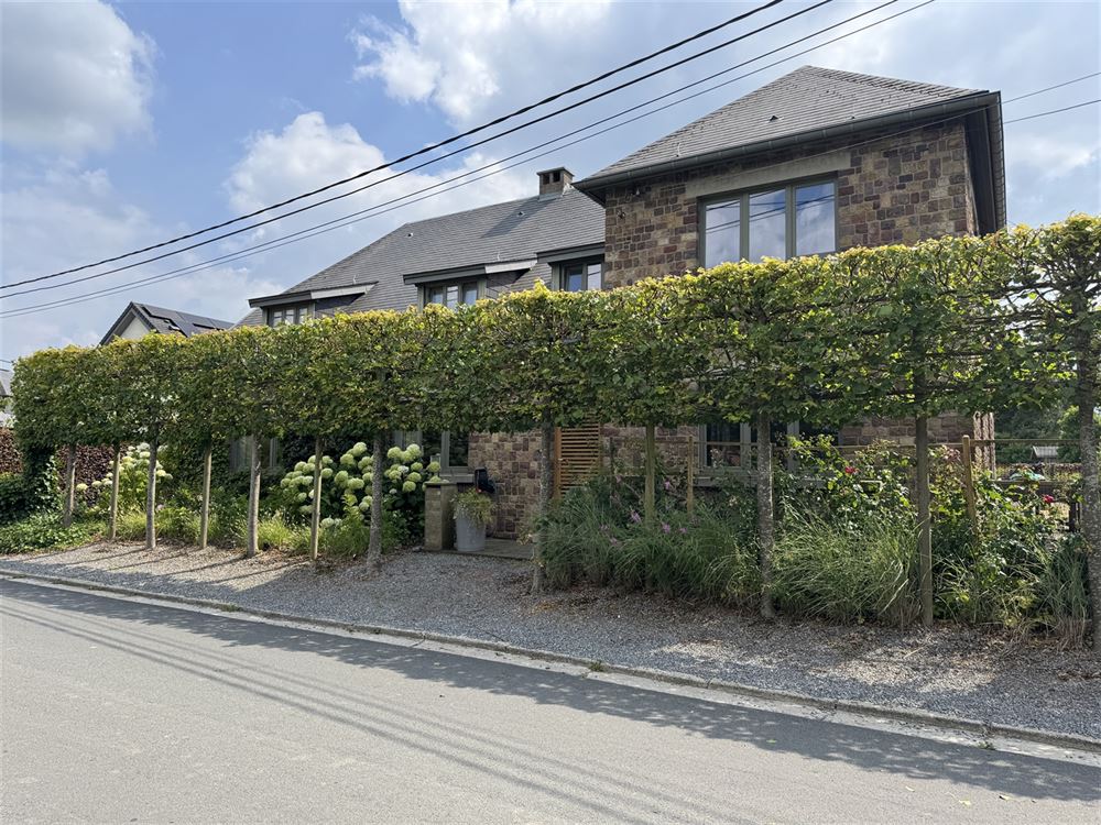 Villa/maison/ferme à BOIS-DE-VILLERS (6 chambres)