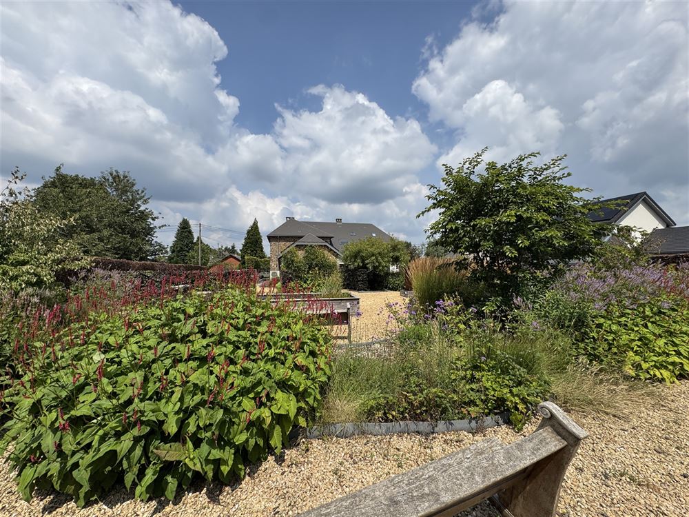 Villa/maison/ferme à BOIS-DE-VILLERS (6 chambres)