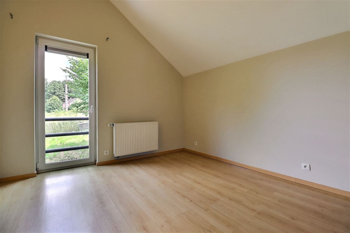 Villa/maison/ferme à GESVES (2 chambres)