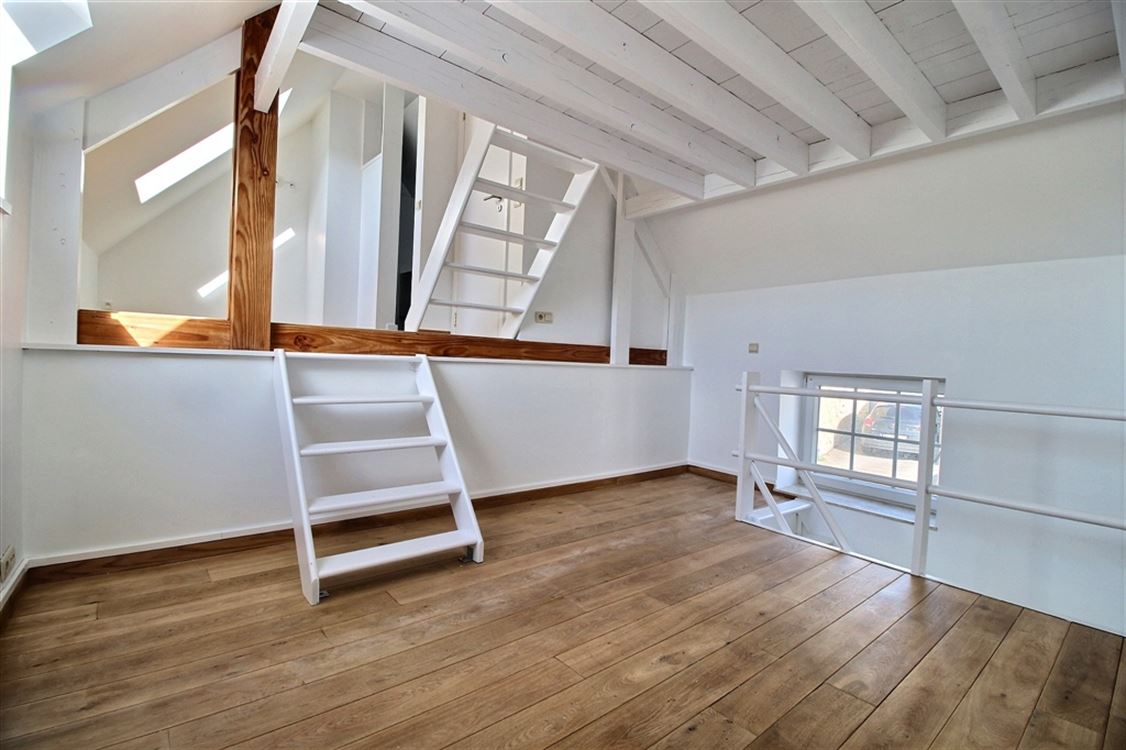 Appartement à LUSTIN (1 chambre)
