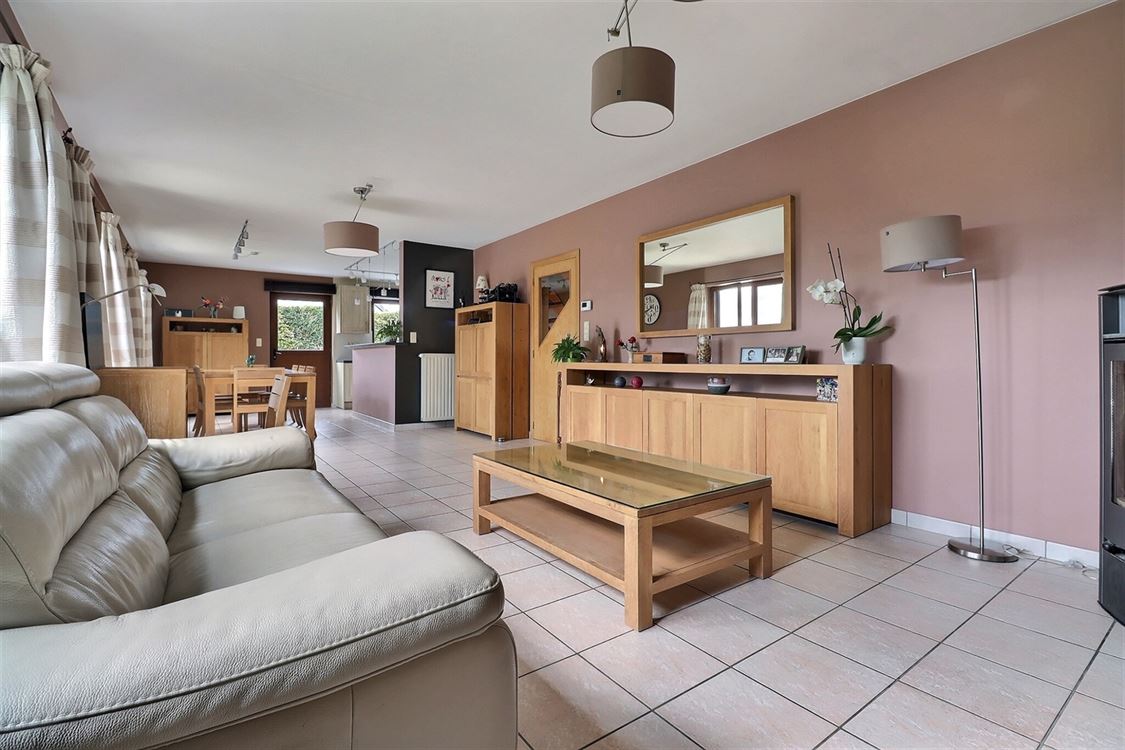 Villa/maison/ferme à Lustin (4 chambres)