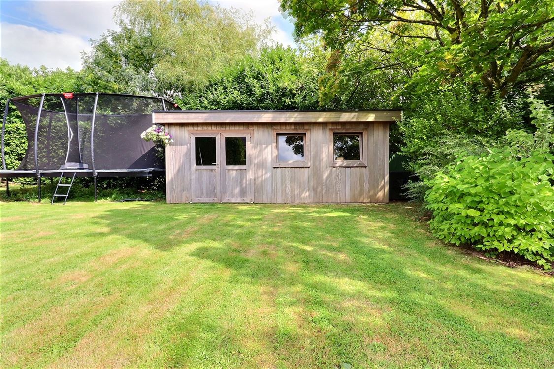 Villa/maison/ferme à Lustin (4 chambres)