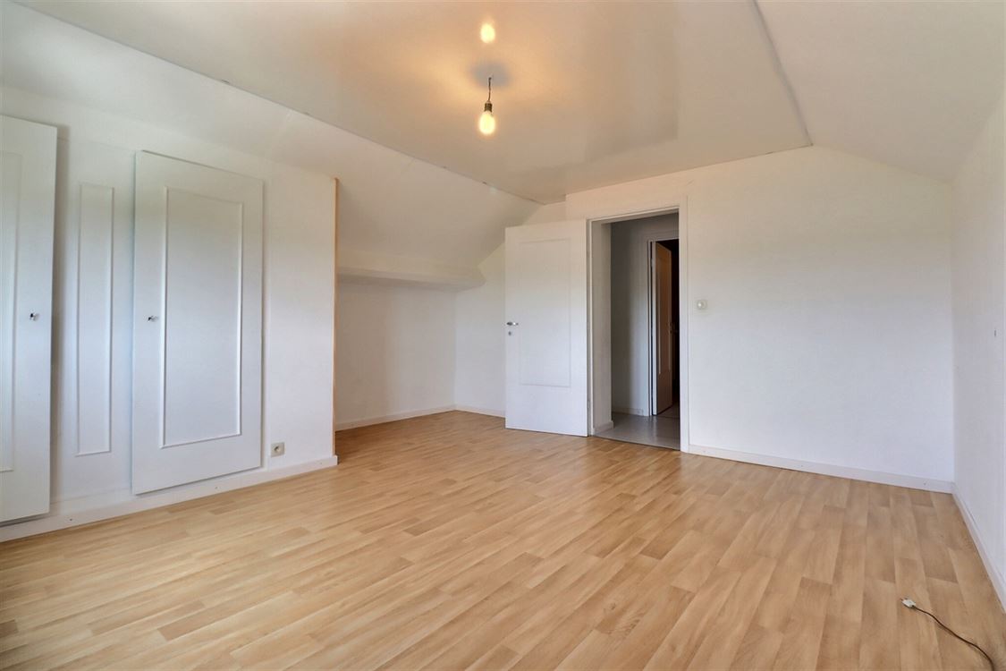 Villa/maison/ferme à BIOUL (4 chambres)