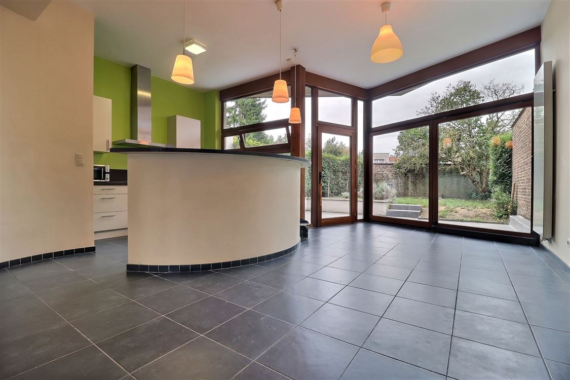 Villa/maison/ferme à NAMUR (4 chambres)