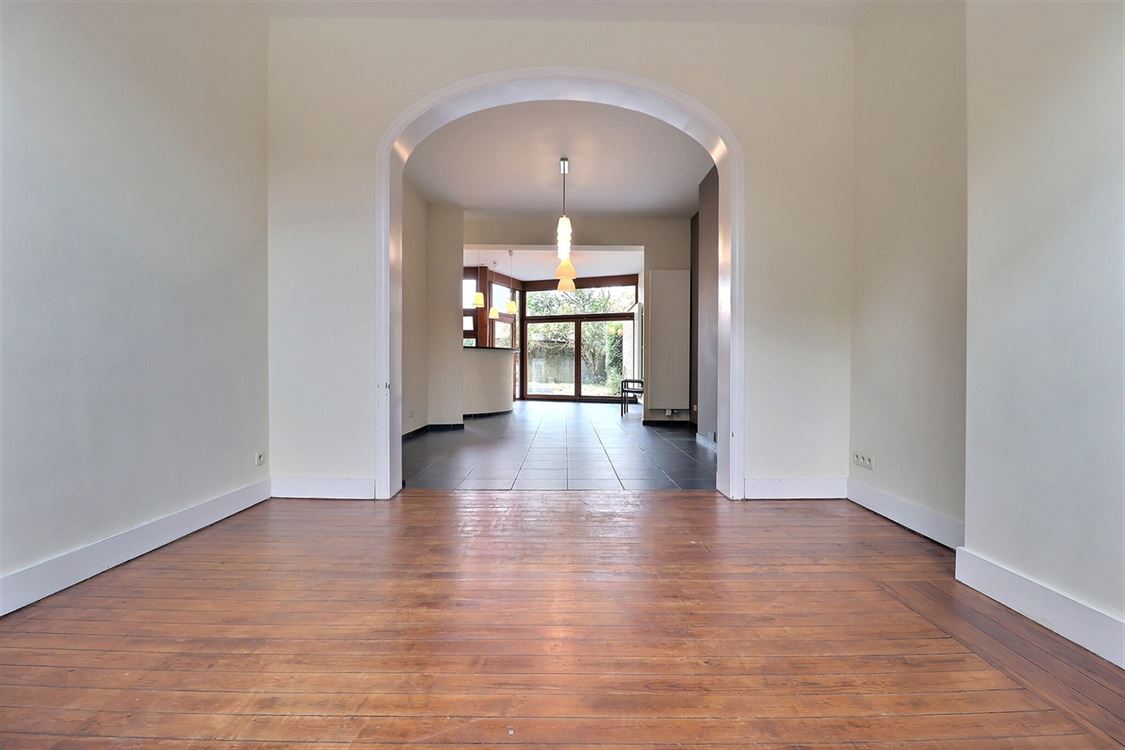 Villa/maison/ferme à NAMUR (4 chambres)