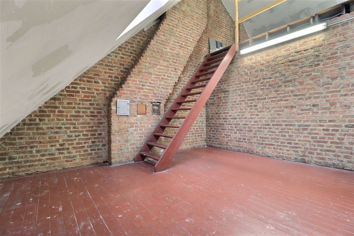 Villa/maison/ferme à NAMUR (4 chambres)