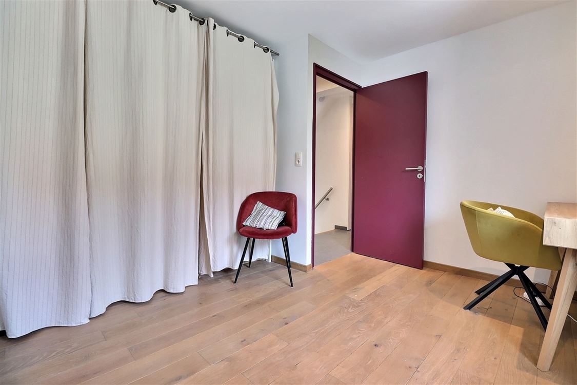 Villa/maison/ferme à MONT (3 chambres)